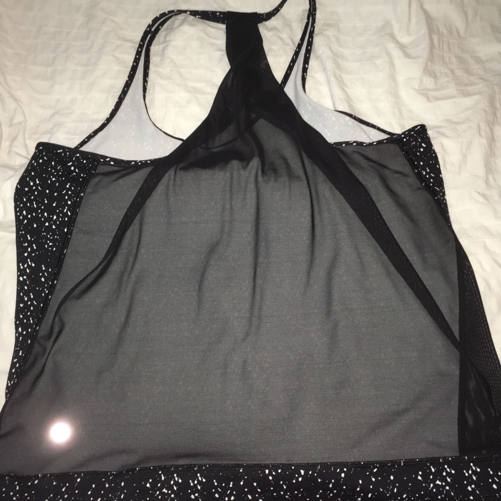 Lululemon mesh top